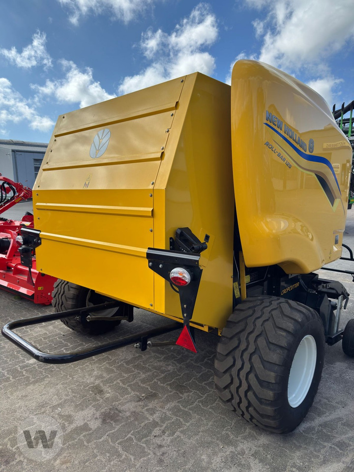 New Holland RB 125 RC - Ronde balenpers: afbeelding 2 New Holland RB 125 RC - Ronde balenpers: afbeelding 2