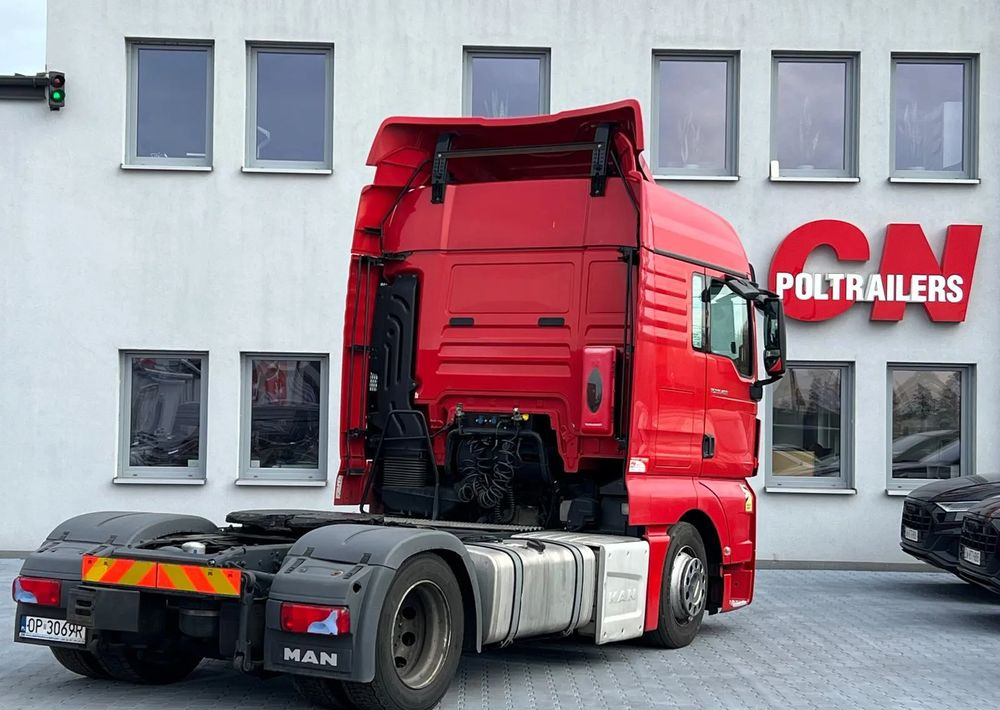 MAN TGX 18.420 XLX LOW DECK - Trekker: afbeelding 4 MAN TGX 18.420 XLX LOW DECK - Trekker: afbeelding 4