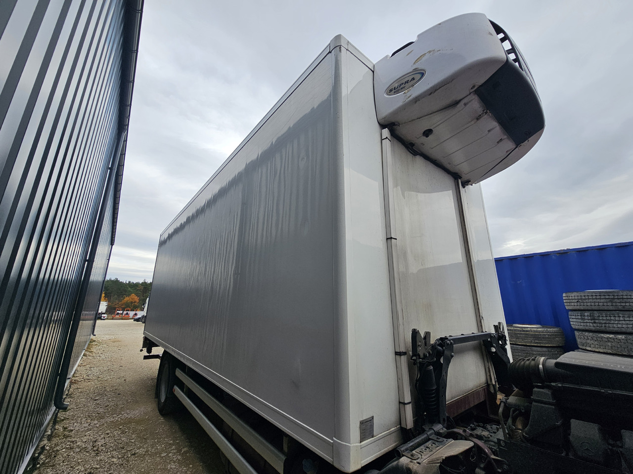LAMBERET FRIGO BODY / CARRIER SUPRA 850MT / TAIL LIFT ZEPRO Z155 MA + REMOTE - Koelwagen laadbak: afbeelding 5 LAMBERET FRIGO BODY / CARRIER SUPRA 850MT / TAIL LIFT ZEPRO Z155 MA + REMOTE - Koelwagen laadbak: afbeelding 5