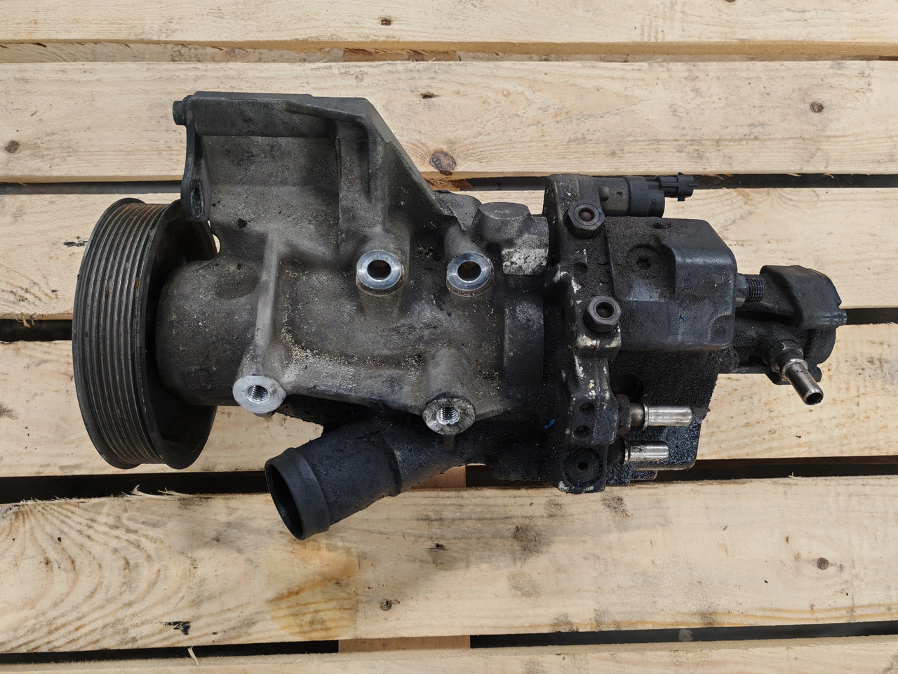 MAN TGS TGX EURO 6 / D2676LF / BOSCH FUEL PUMP / 51111037858 - Brandstofpomp: afbeelding 2 MAN TGS TGX EURO 6 / D2676LF / BOSCH FUEL PUMP / 51111037858 - Brandstofpomp: afbeelding 2