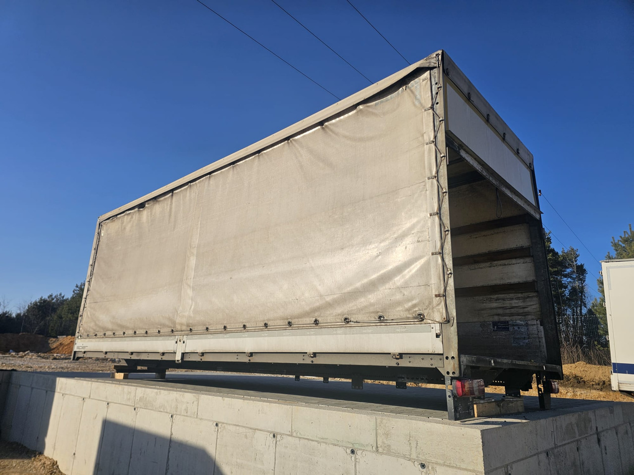 MERCEDES ATEGO / SPIER complete body + PALGINGER 1500kg ALU TAIL LIFT - Schuifzeilen laadbak: afbeelding 3 MERCEDES ATEGO / SPIER complete body + PALGINGER 1500kg ALU TAIL LIFT - Schuifzeilen laadbak: afbeelding 3
