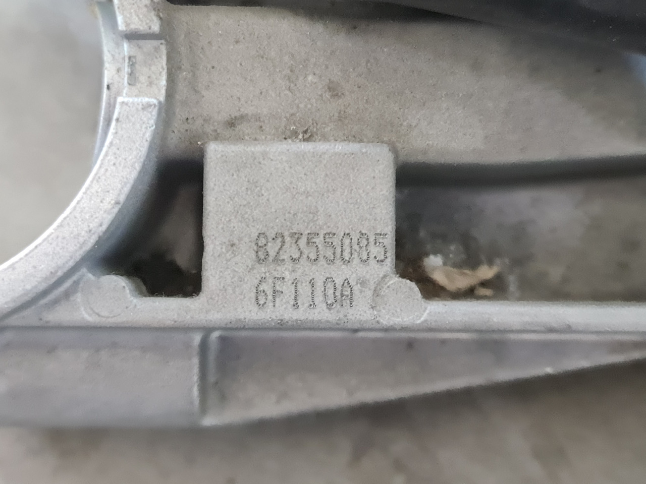 RENAULT RANGE T / IGNITION WITH KEY / 82355085 - Starter: afbeelding 4 RENAULT RANGE T / IGNITION WITH KEY / 82355085 - Starter: afbeelding 4