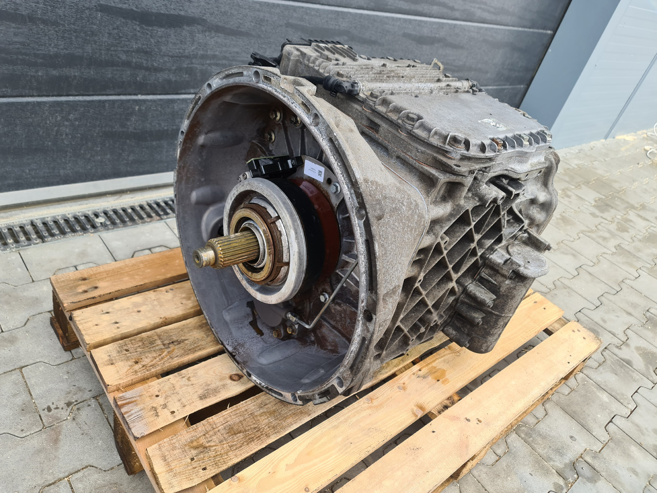 RENAULT VOLVO GEARBOX ISHIFT / AT2412F / WORLDWIDE DELIVERY - Versnellingsbak: afbeelding 5 RENAULT VOLVO GEARBOX ISHIFT / AT2412F / WORLDWIDE DELIVERY - Versnellingsbak: afbeelding 5