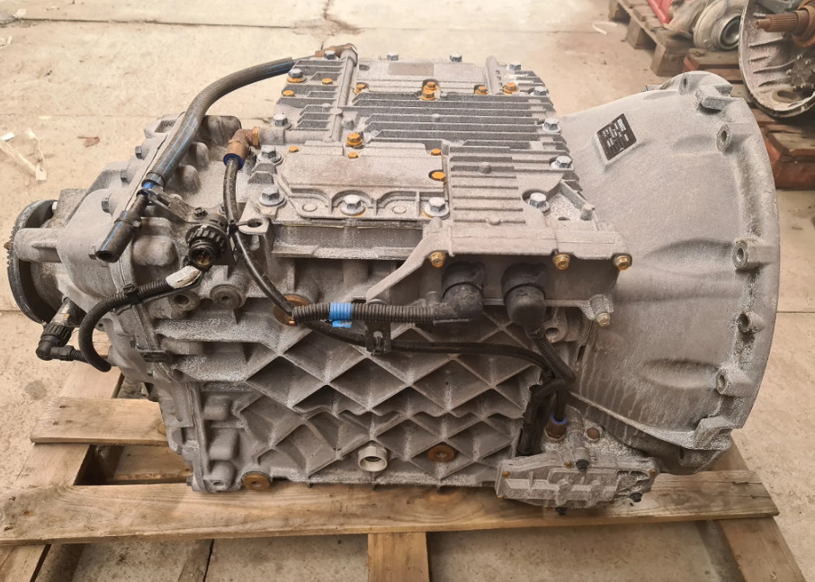 VOLVO GEARBOX / AT2412D / WORLDWIDE DELIVERY - Versnellingsbak: afbeelding 4 VOLVO GEARBOX / AT2412D / WORLDWIDE DELIVERY - Versnellingsbak: afbeelding 4