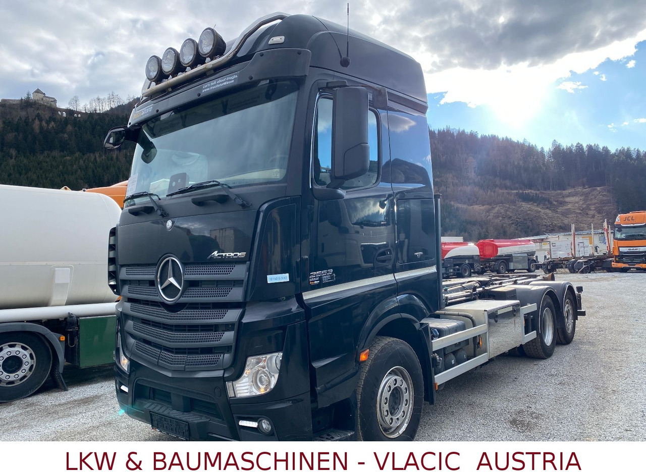 Mercedes-Benz 2563 - Haakarmsysteem vrachtwagen: afbeelding 1 Mercedes-Benz 2563 - Haakarmsysteem vrachtwagen: afbeelding 1