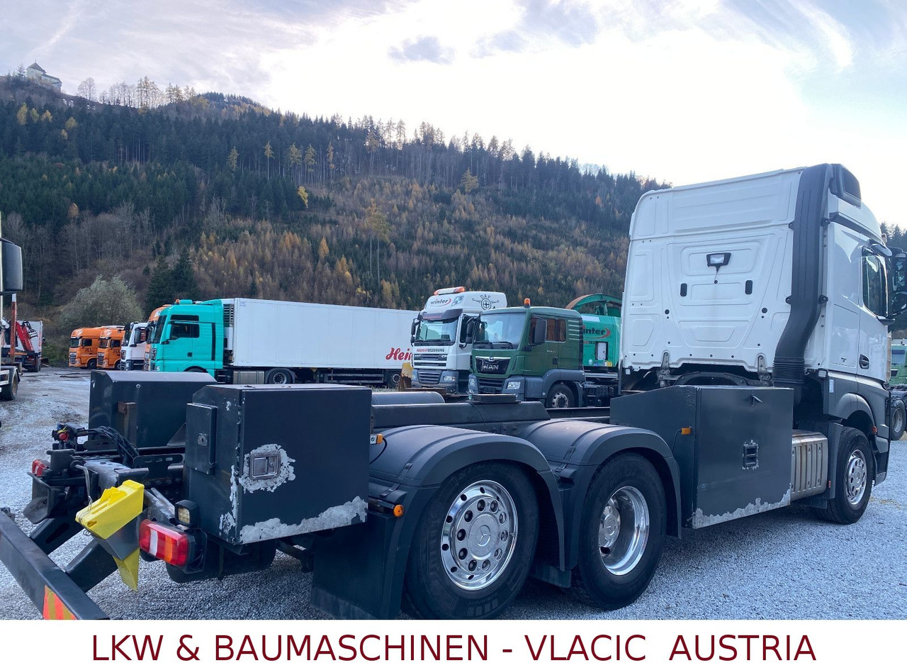 Mercedes-Benz Actros 963-0-C - Tankwagen: afbeelding 3 Mercedes-Benz Actros 963-0-C - Tankwagen: afbeelding 3