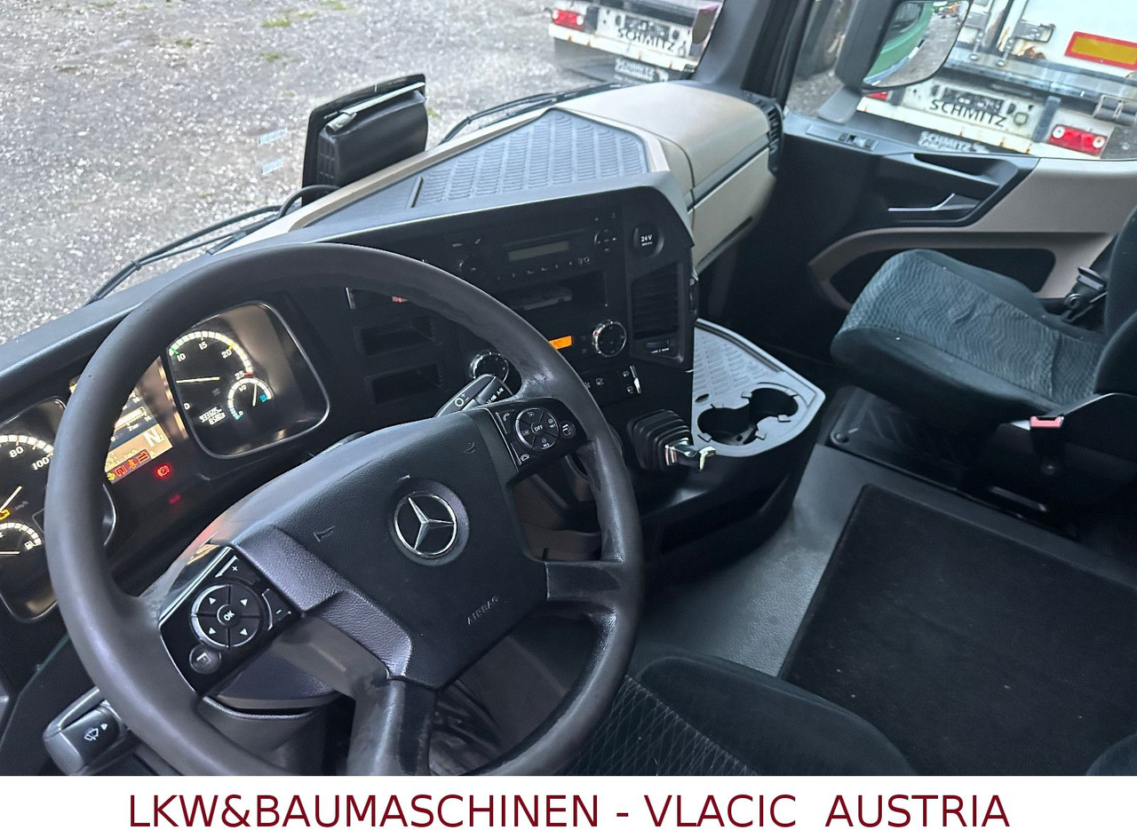 Mercedes-Benz Actros 1840 ADR - Trekker: afbeelding 4 Mercedes-Benz Actros 1840 ADR - Trekker: afbeelding 4