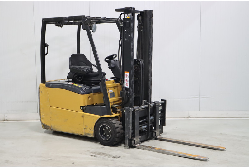 Caterpillar EP20PNT - Elektrische heftruck: afbeelding 1 Caterpillar EP20PNT - Elektrische heftruck: afbeelding 1