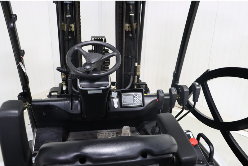 Hyundai 45B-7 - Elektrische heftruck: afbeelding 2 Hyundai 45B-7 - Elektrische heftruck: afbeelding 2