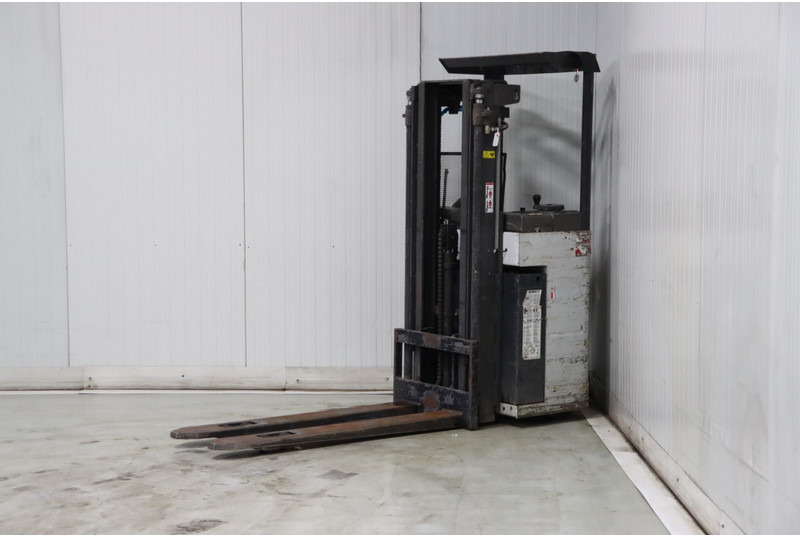 Nissan AJN160 - Reach truck: afbeelding 4 Nissan AJN160 - Reach truck: afbeelding 4