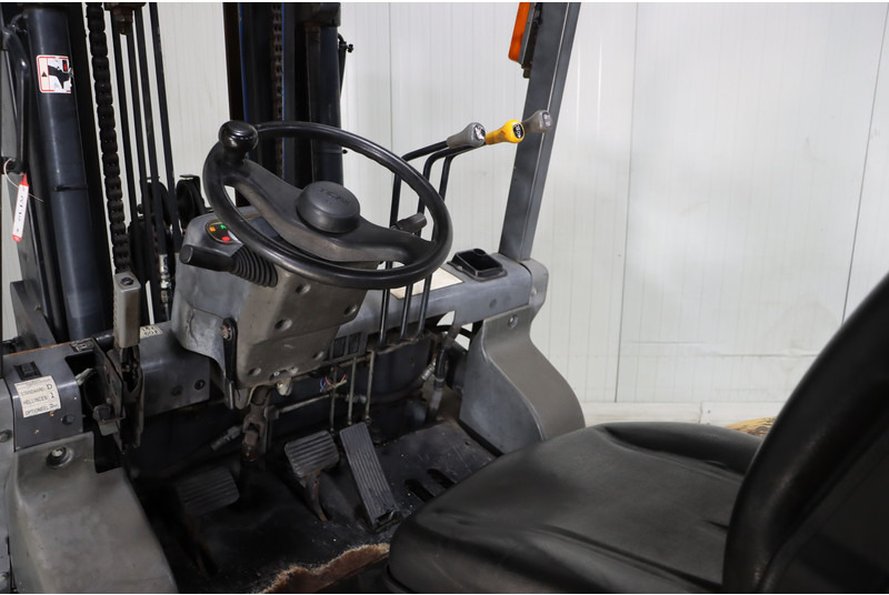 TCM FD40T2 - Diesel heftruck: afbeelding 2 TCM FD40T2 - Diesel heftruck: afbeelding 2