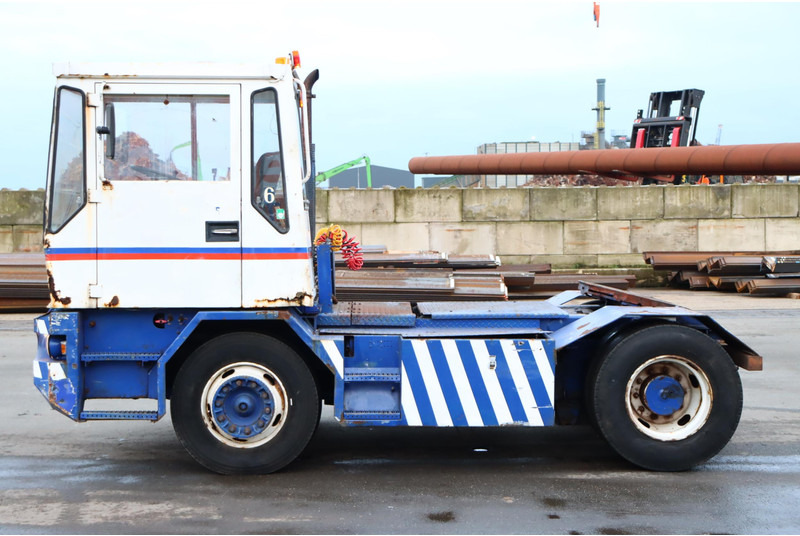 Terberg TRT89 - Terminal trekker: afbeelding 4 Terberg TRT89 - Terminal trekker: afbeelding 4