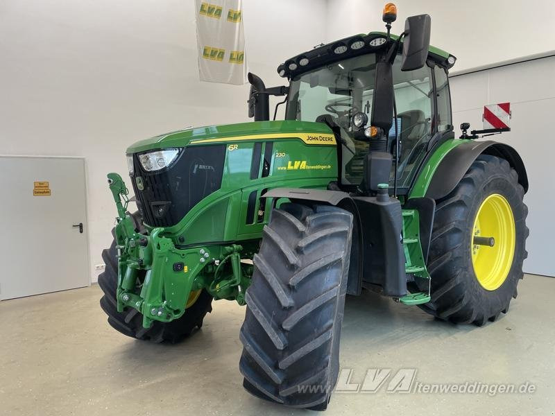 John Deere 6R 230 - Tractor: afbeelding 1 John Deere 6R 230 - Tractor: afbeelding 1