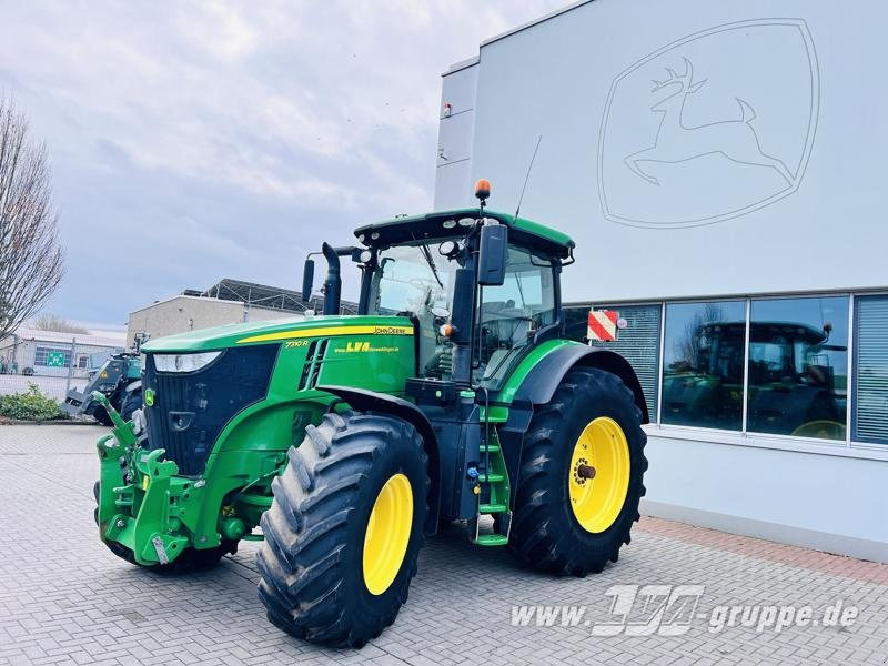 John Deere 7310R - Tractor: afbeelding 2 John Deere 7310R - Tractor: afbeelding 2