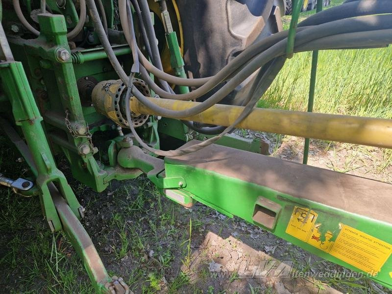 John Deere M740i - Getrokken veldspuit: afbeelding 5 John Deere M740i - Getrokken veldspuit: afbeelding 5