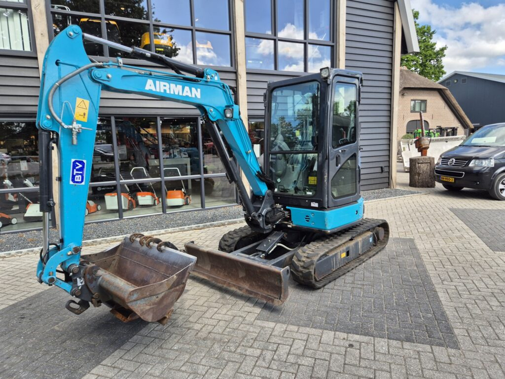 AIRMANN AX33U mididigger - Minigraafmachine: afbeelding 2 AIRMANN AX33U mididigger - Minigraafmachine: afbeelding 2