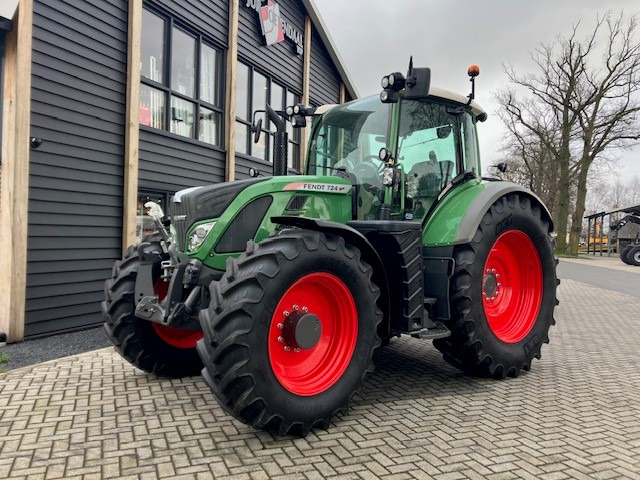 FENDT 724 profi plus - Tractor: afbeelding 1 FENDT 724 profi plus - Tractor: afbeelding 1