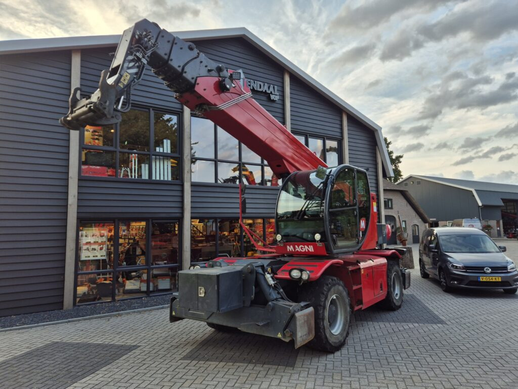 MAGNI RTH 6.30 SH roto telescopic handler - Verreiker: afbeelding 2 MAGNI RTH 6.30 SH roto telescopic handler - Verreiker: afbeelding 2