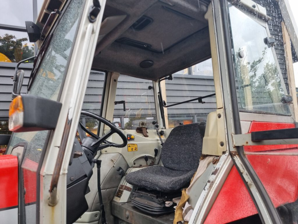 Tractor MASSEY FERGUSON 390: afbeelding 8