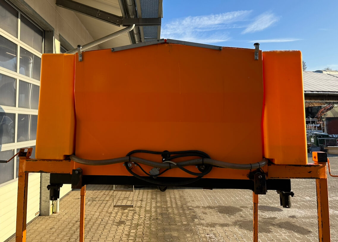 Unimog Salzstreuer Gmeiner 4000TCFS - Zout/ Zandstrooier: afbeelding 5 Unimog Salzstreuer Gmeiner 4000TCFS - Zout/ Zandstrooier: afbeelding 5