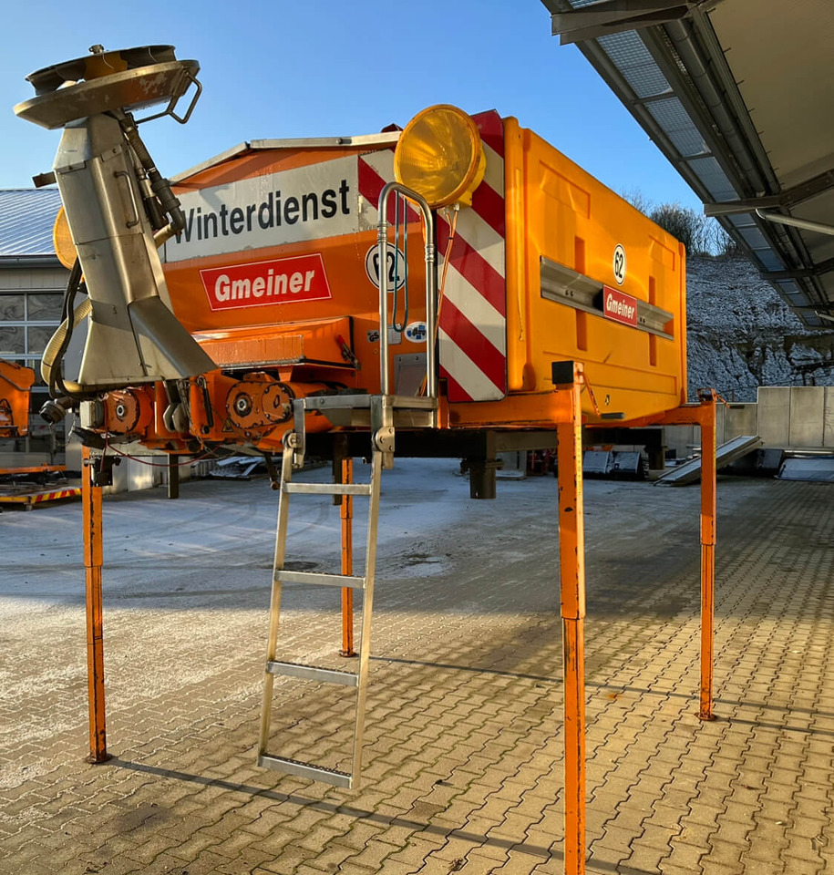 Unimog Salzstreuer Gmeiner 4000TCFS - Zout/ Zandstrooier: afbeelding 3 Unimog Salzstreuer Gmeiner 4000TCFS - Zout/ Zandstrooier: afbeelding 3
