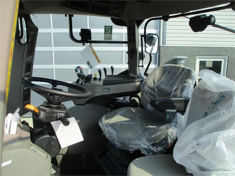 Case IH Puma 180 FPS New and unused tractor - Tractor: afbeelding 2 Case IH Puma 180 FPS New and unused tractor - Tractor: afbeelding 2