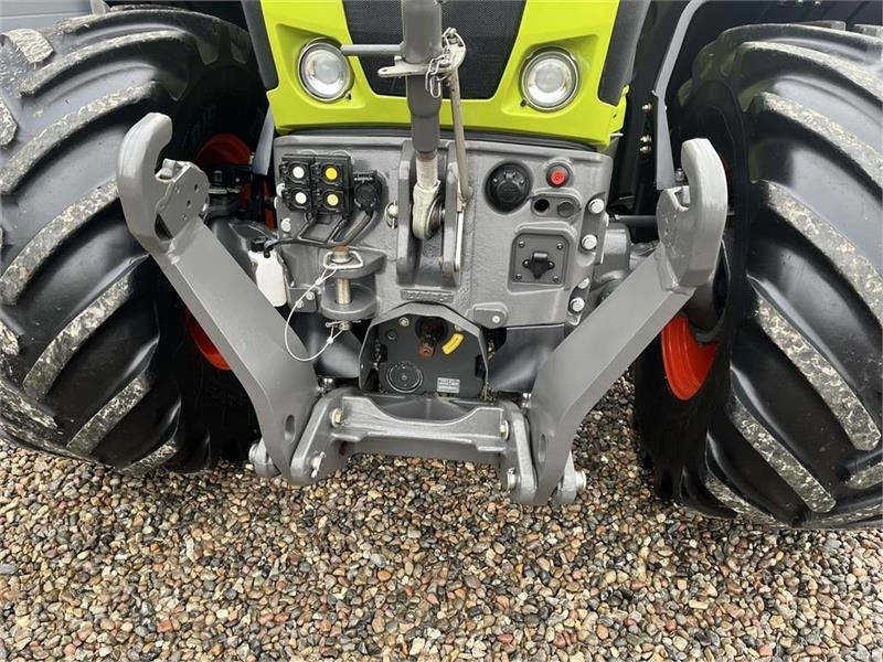 Tractor Claas Axion 830 med frontlift og front PTO: afbeelding 7