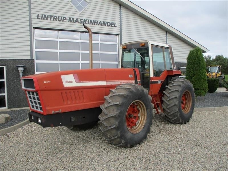 International 3588 Amerikaner klassiker - Tractor: afbeelding 2 International 3588 Amerikaner klassiker - Tractor: afbeelding 2