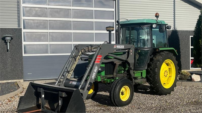 John Deere 2850 Med frontlæsser - Tractor: afbeelding 2 John Deere 2850 Med frontlæsser - Tractor: afbeelding 2