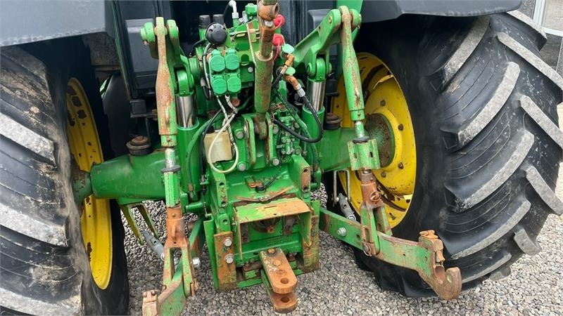 John Deere 6910 TLS, AutoQurd, Hjørnestops computer og frontl - Tractor: afbeelding 4 John Deere 6910 TLS, AutoQurd, Hjørnestops computer og frontl - Tractor: afbeelding 4