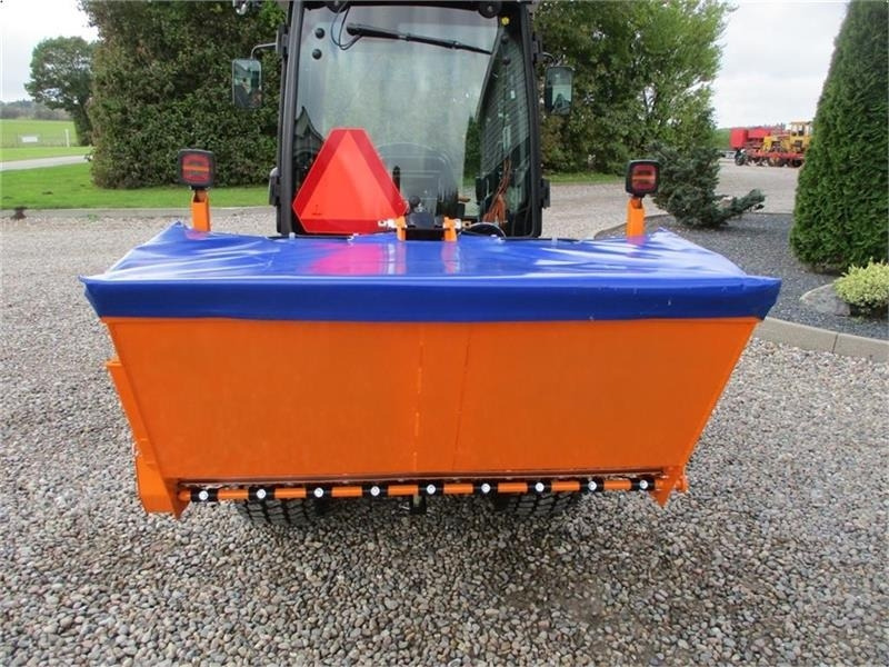 Limas SSP140 Selvlæssende og med lys - Zout/ Zandstrooier voor Gemeentelijke machine/ Speciaal: afbeelding 5 Limas SSP140 Selvlæssende og med lys - Zout/ Zandstrooier voor Gemeentelijke machine/ Speciaal: afbeelding 5