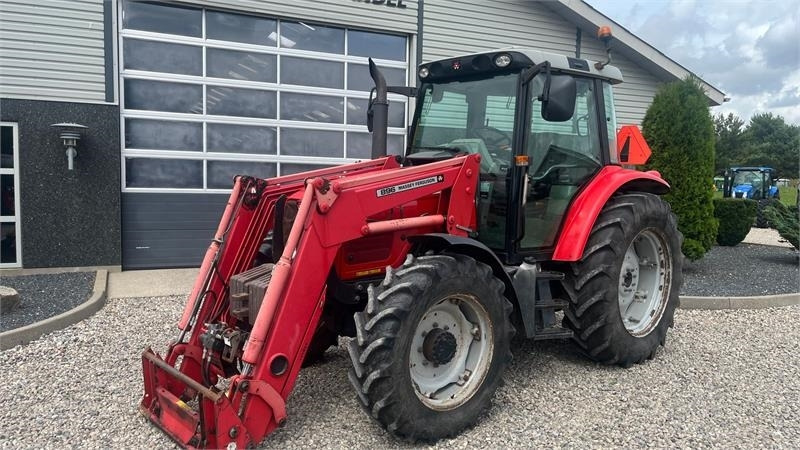 Massey Ferguson 5460 Med frontlæsser - Tractor: afbeelding 2 Massey Ferguson 5460 Med frontlæsser - Tractor: afbeelding 2
