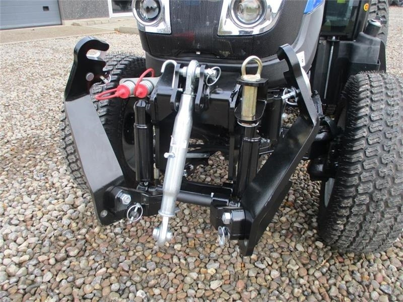 Solis 26 HST Med kabine, Turf dæk og frontlift - Tractor: afbeelding 4 Solis 26 HST Med kabine, Turf dæk og frontlift - Tractor: afbeelding 4