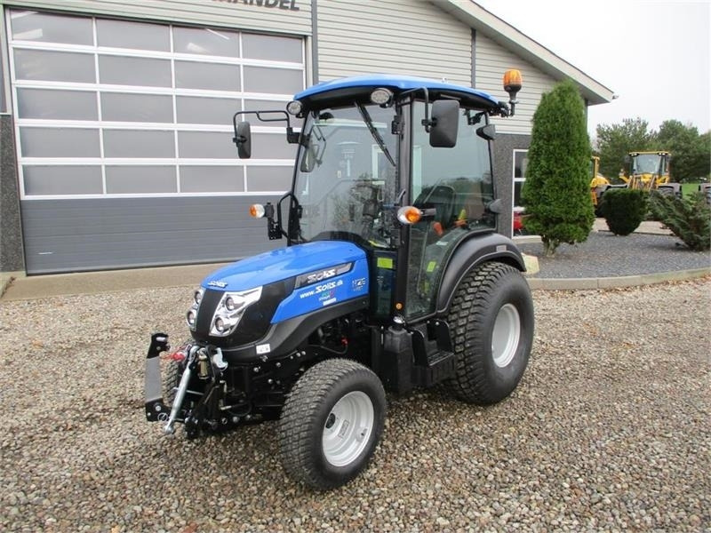 Solis 26 HST Med kabine, Turf dæk og frontlift - Tractor: afbeelding 2 Solis 26 HST Med kabine, Turf dæk og frontlift - Tractor: afbeelding 2