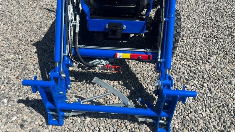 Solis H26 HST Med Frontlæsser og GardenPro dæk - Gemeentelijke tractor: afbeelding 4 Solis H26 HST Med Frontlæsser og GardenPro dæk - Gemeentelijke tractor: afbeelding 4