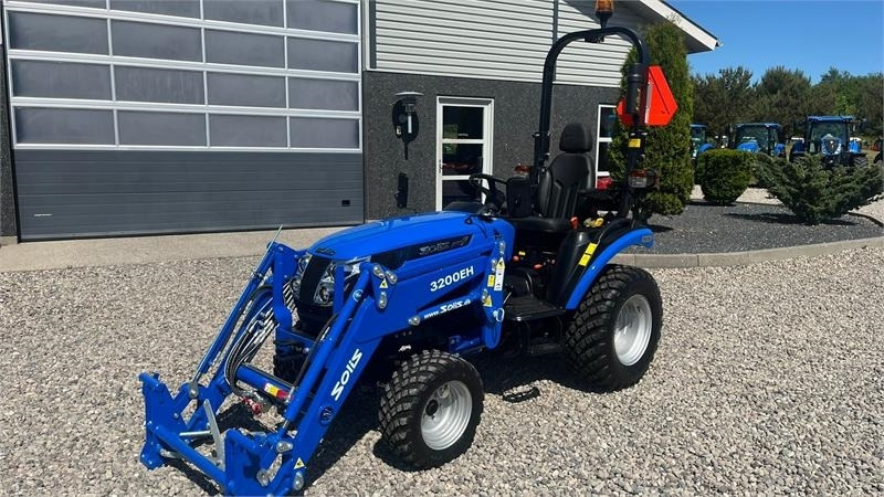 Solis H26 HST Med Frontlæsser og GardenPro dæk - Gemeentelijke tractor: afbeelding 2 Solis H26 HST Med Frontlæsser og GardenPro dæk - Gemeentelijke tractor: afbeelding 2