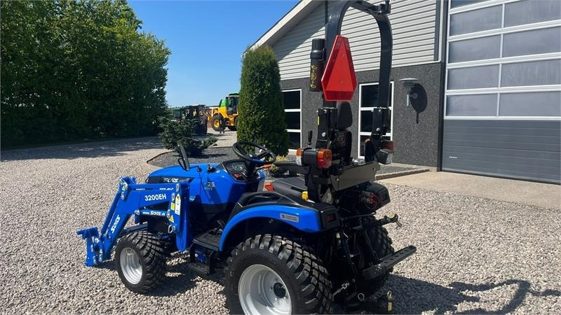 Solis H26 HST Med Frontlæsser og GardenPro dæk - Gemeentelijke tractor: afbeelding 3 Solis H26 HST Med Frontlæsser og GardenPro dæk - Gemeentelijke tractor: afbeelding 3