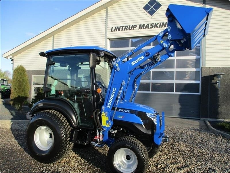 Gemeentelijke tractor Solis H26 HST Med kabine, turf hjul og frontlæsser.: afbeelding 9