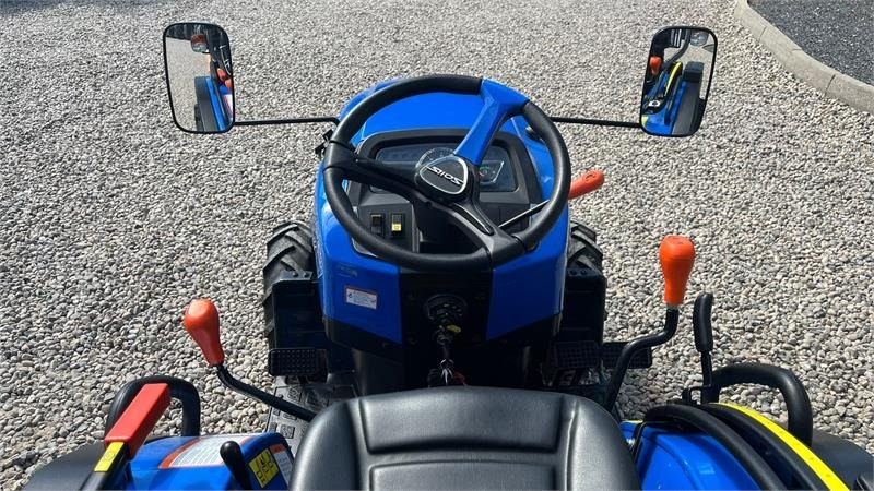 Solis S26 6+2 Gearmaskine med Servostyring og brede trak - Gemeentelijke tractor: afbeelding 5 Solis S26 6+2 Gearmaskine med Servostyring og brede trak - Gemeentelijke tractor: afbeelding 5