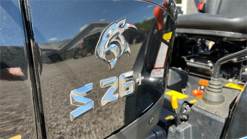 Solis S26 6+2 gearmaskine Limited Edition i sort med bre - Gemeentelijke tractor: afbeelding 5 Solis S26 6+2 gearmaskine Limited Edition i sort med bre - Gemeentelijke tractor: afbeelding 5