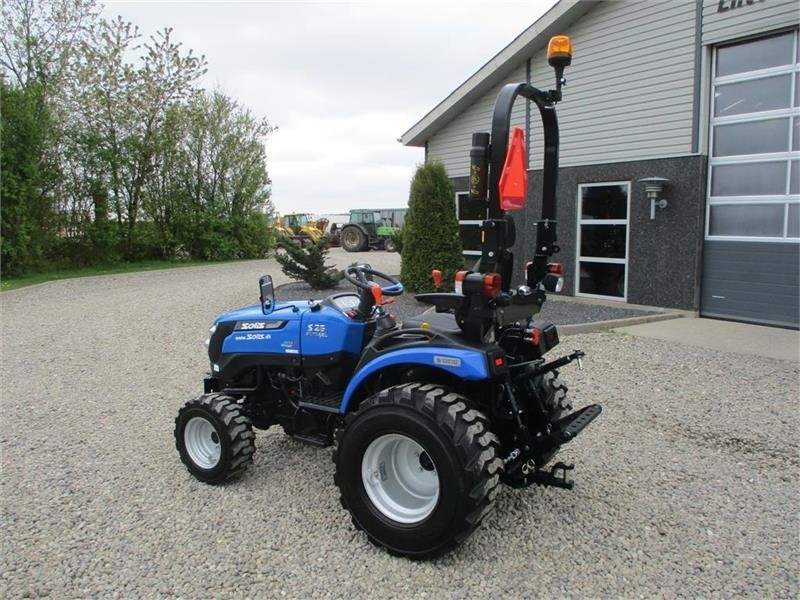Solis S26 Shuttle XL 9+9 med industridæk - Tractor: afbeelding 3 Solis S26 Shuttle XL 9+9 med industridæk - Tractor: afbeelding 3