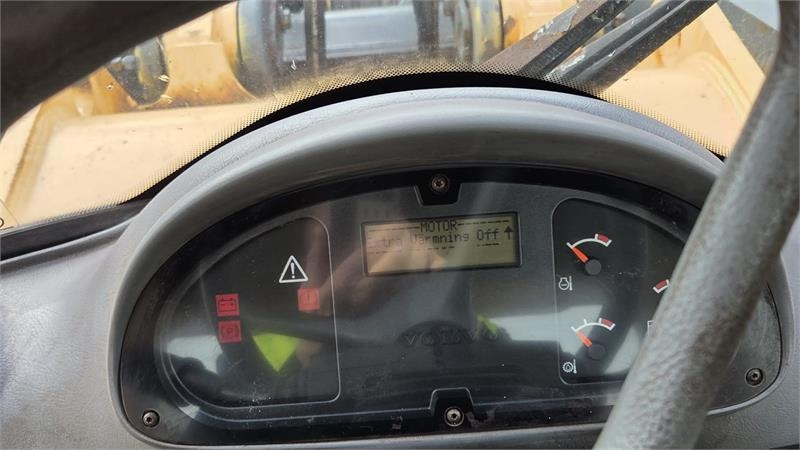 Volvo 330D med skovl - Wiellader: afbeelding 5 Volvo 330D med skovl - Wiellader: afbeelding 5