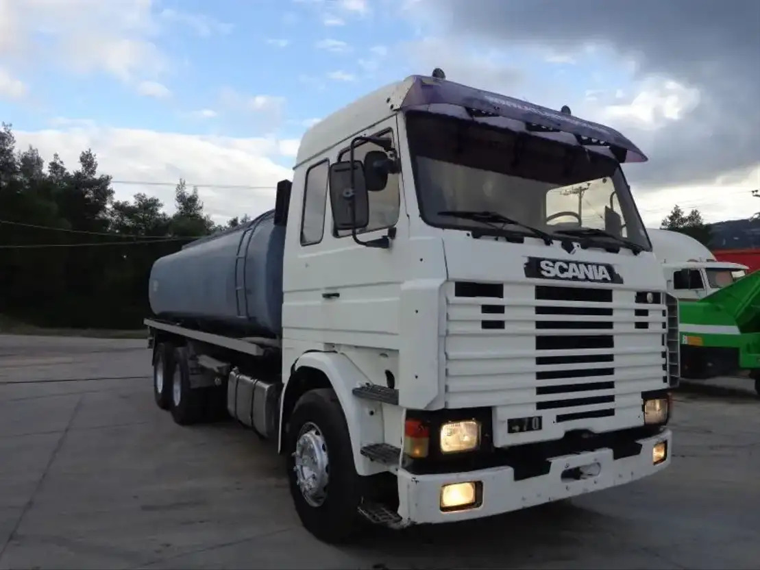 Scania R143-470 V8 Scania R143HL .470 6X2 Diesel/OIL Tank - Tankwagen: afbeelding 1 Scania R143-470 V8 Scania R143HL .470 6X2 Diesel/OIL Tank - Tankwagen: afbeelding 1