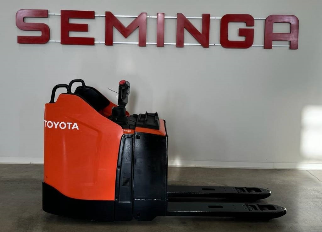 Toyota 10545 LPE200 - Palletwagen: afbeelding 2 Toyota 10545 LPE200 - Palletwagen: afbeelding 2