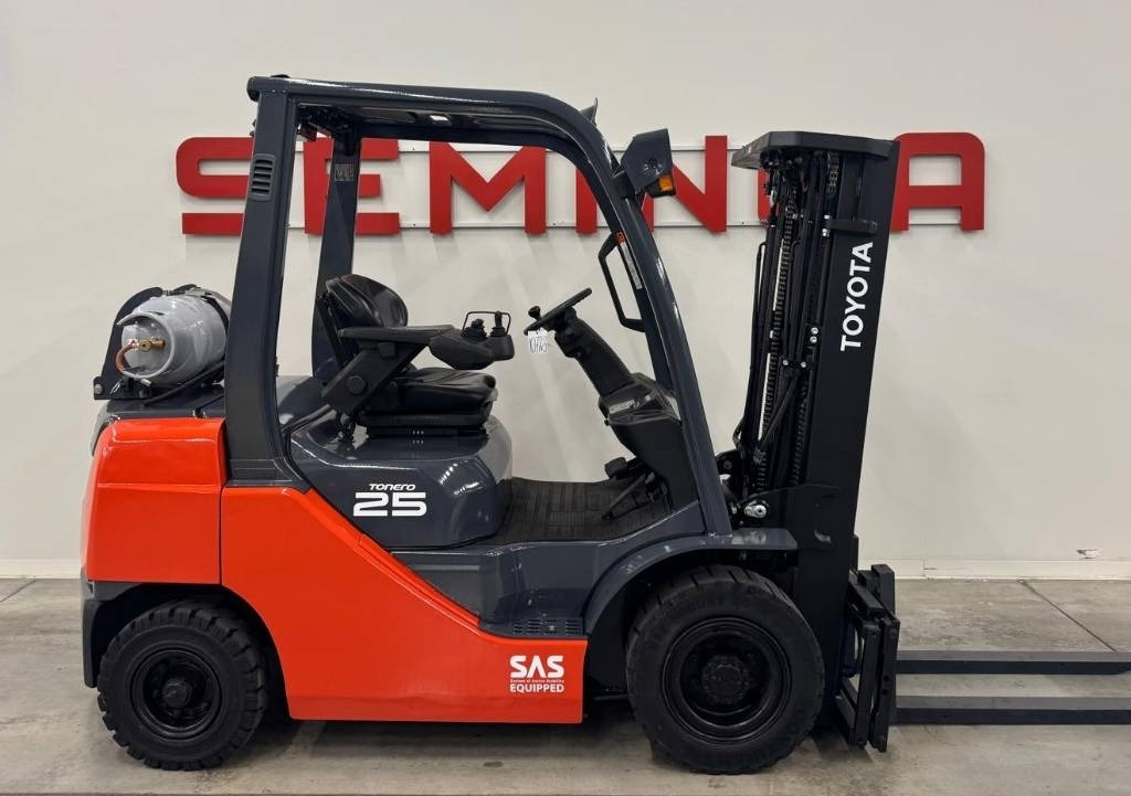 Toyota 10723 - 06-8FG25F - LPG heftruck: afbeelding 2 Toyota 10723 - 06-8FG25F - LPG heftruck: afbeelding 2