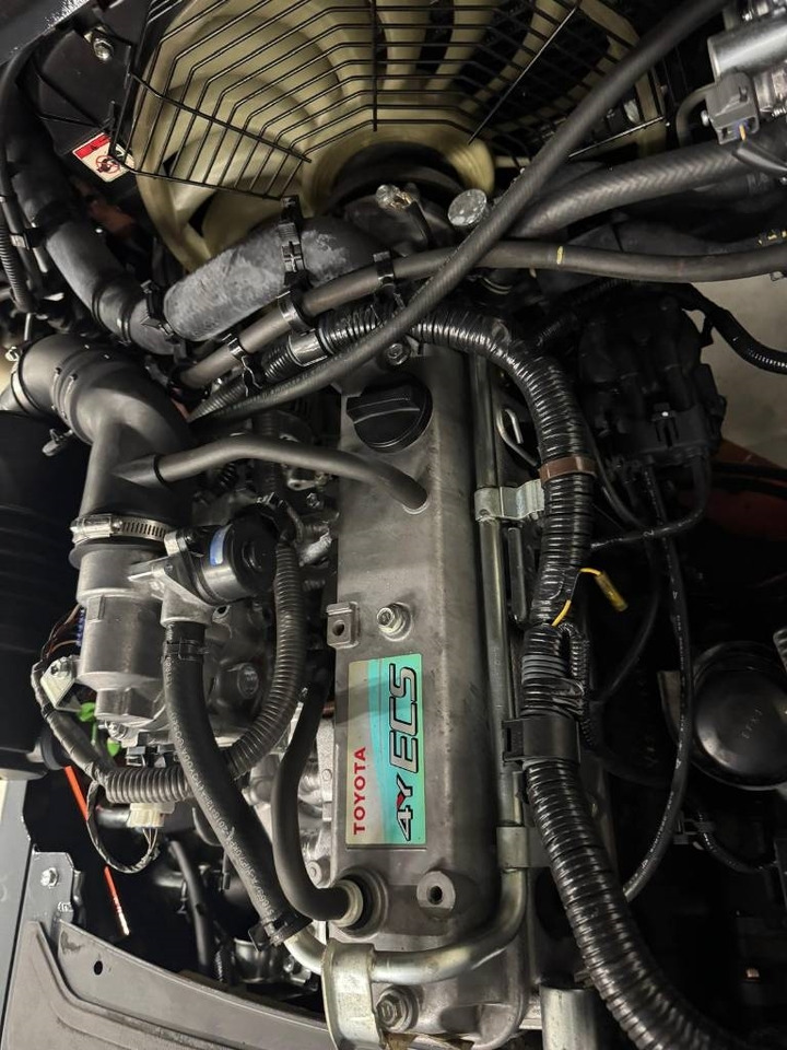 Toyota 10723 - 06-8FG25F - LPG heftruck: afbeelding 4 Toyota 10723 - 06-8FG25F - LPG heftruck: afbeelding 4