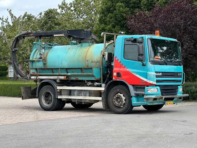 DAF CF 75.250 WITH RAVO KZ7082/150 VACUUM / CHANNEL CLEANER - Vacuümwagen: afbeelding 2 DAF CF 75.250 WITH RAVO KZ7082/150 VACUUM / CHANNEL CLEANER - Vacuümwagen: afbeelding 2