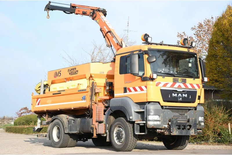 MAN TGS 18.320 4x4!! KRAN/!!!WINTERDIENST/DREISEITENKIPPER!!KOMMUNAL/KLIMA!! - Kipper vrachtwagen, Kraanwagen: afbeelding 1 MAN TGS 18.320 4x4!! KRAN/!!!WINTERDIENST/DREISEITENKIPPER!!KOMMUNAL/KLIMA!! - Kipper vrachtwagen, Kraanwagen: afbeelding 1