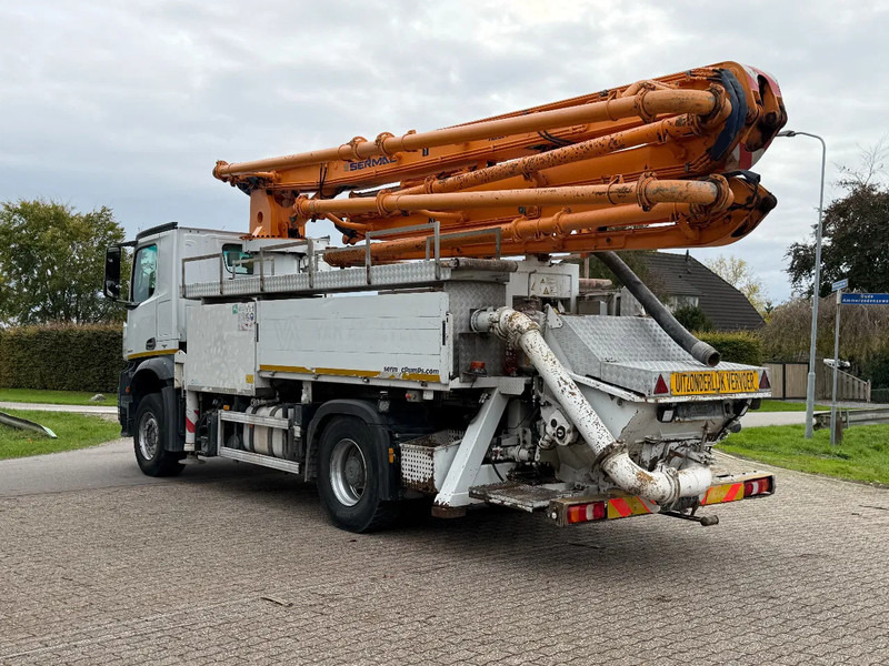 Mercedes-Benz Arocs 2236 PUMI/BETONPOMP!!BETONPUMPE 2017!!SERMAC 4Z27!! only 862 hours!! - Betonpomp: afbeelding 5 Mercedes-Benz Arocs 2236 PUMI/BETONPOMP!!BETONPUMPE 2017!!SERMAC 4Z27!! only 862 hours!! - Betonpomp: afbeelding 5