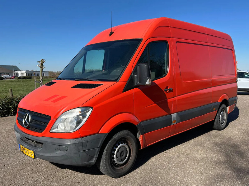 Mercedes-Benz Sprinter 211 211 CDI L2H2 366 DC - Kleine bestelwagen: afbeelding 1 Mercedes-Benz Sprinter 211 211 CDI L2H2 366 DC - Kleine bestelwagen: afbeelding 1